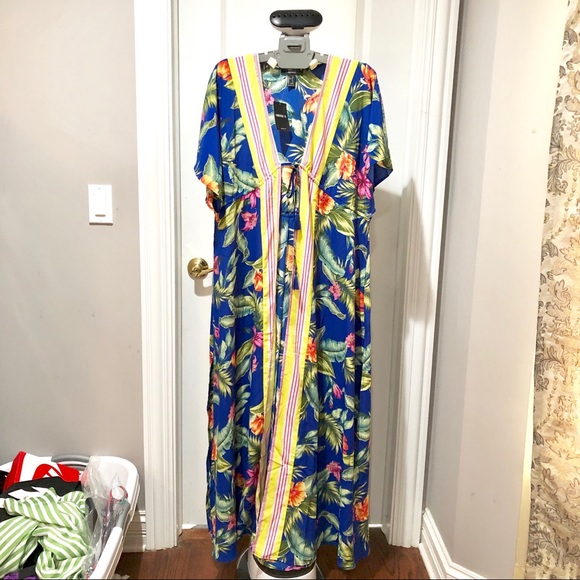 Forever 21 Other - Floral Long kimono- cover up